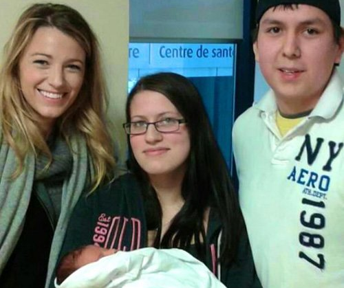 Blake Lively visita un hospital en Canadá