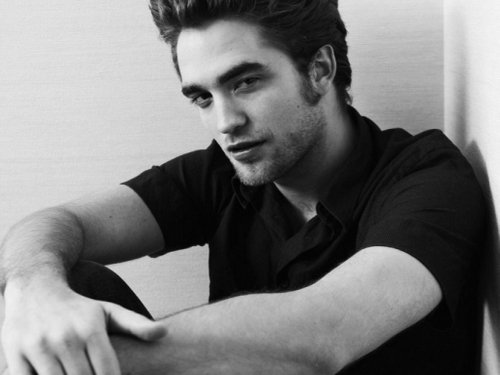 Robert Pattinson en blanco y negro